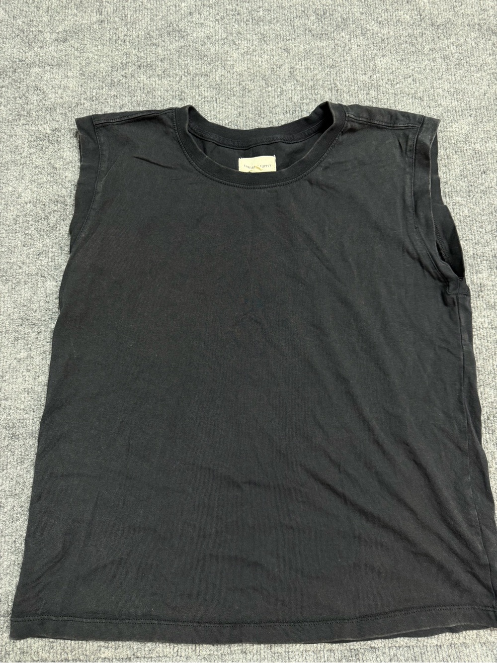Thread & Supply Top - Picture 1 of 3